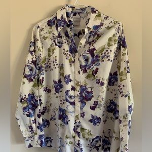 Chico’s long sleeved blouse. Pretty blue flowered print. Size 1.